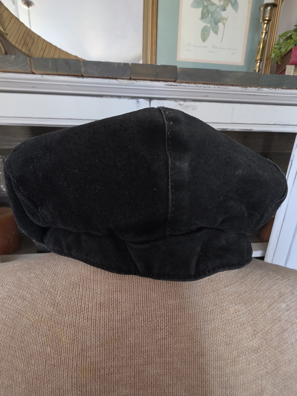 Wilsons Leather Black Suede Unisex Newsboy Cap - Picture 4 of 5